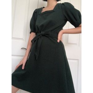 Green puffed sleeve square neck dress